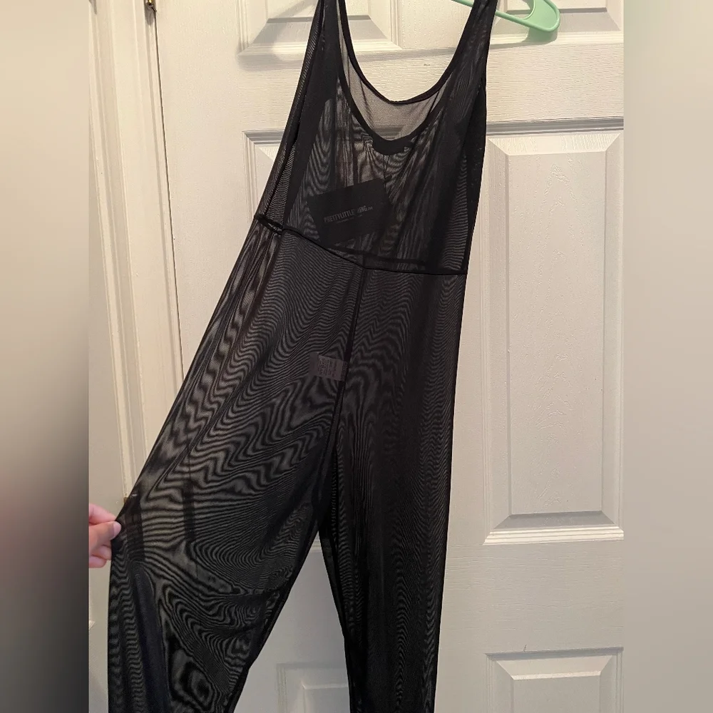 New with tag Fitted Black Sheer Jumpsuit size 6 - Picture 3 of 3